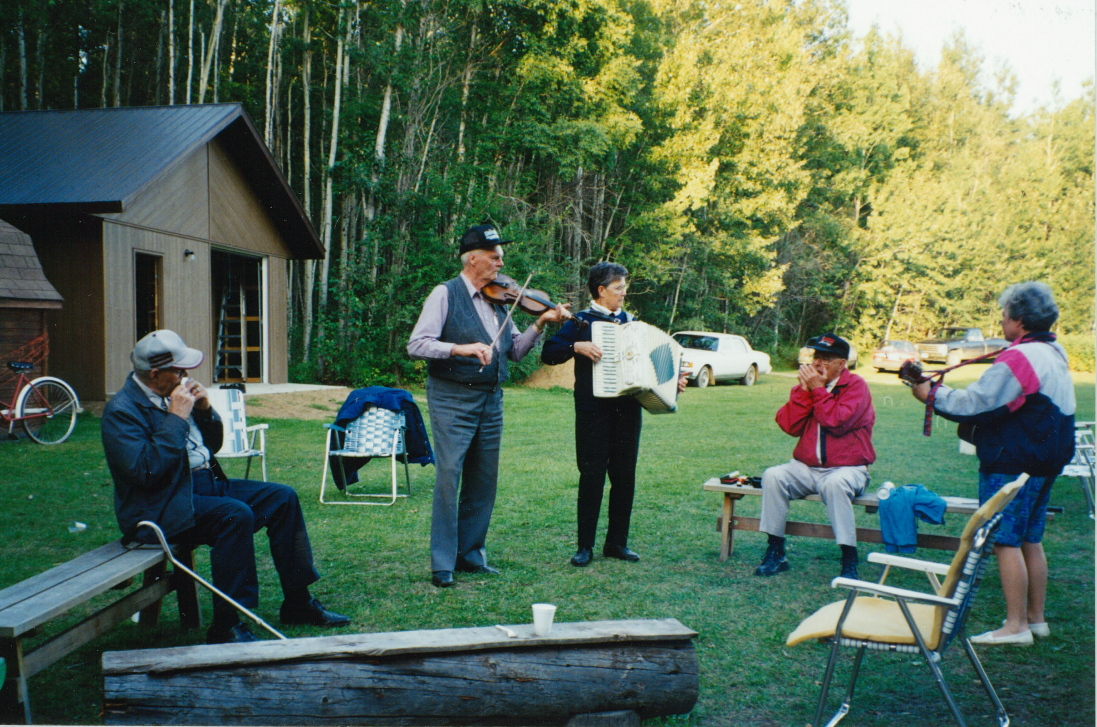Outdoor concert at Jean and Leonard’s lake property, Crooked Lake, August 20, 1995 Outdoor concert at Jean and Leonard’s lake property, Crooked Lake, August 20, 1995