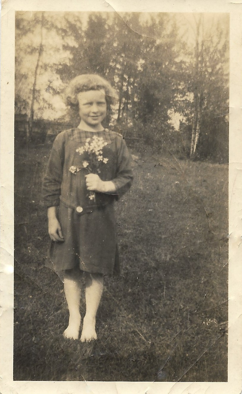 Ethel Hopps – circa 1924 (age 7) Ethel Hopps – circa 1924 (age 7)