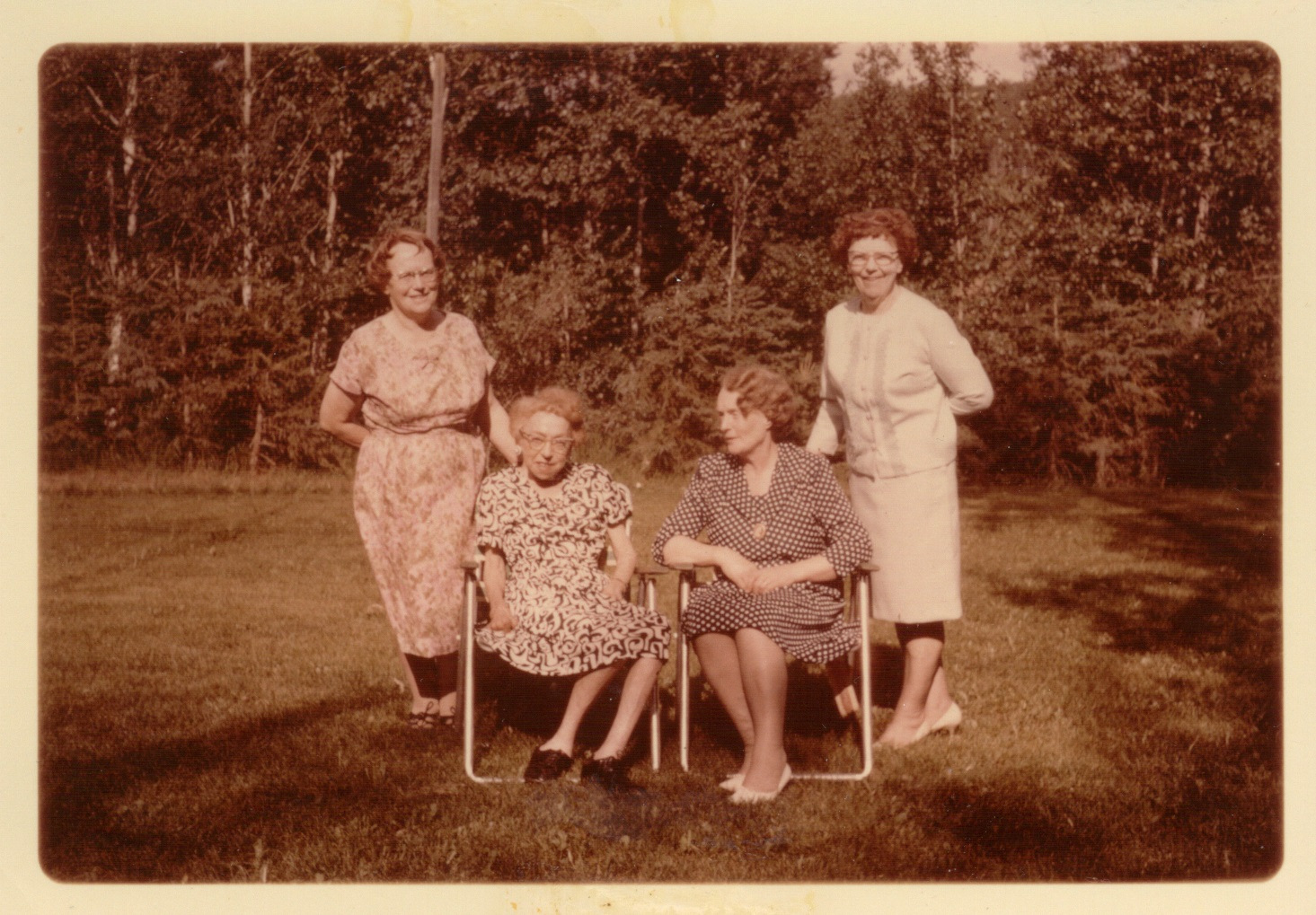 Hopps sisters: Florence Russell, Gwen Bell, Ethel Brown and Laura Ray – Meanook, 1968 Hopps sisters: Florence Russell, Gwen Bell, Ethel Brown and Laura Ray – Meanook, 1968