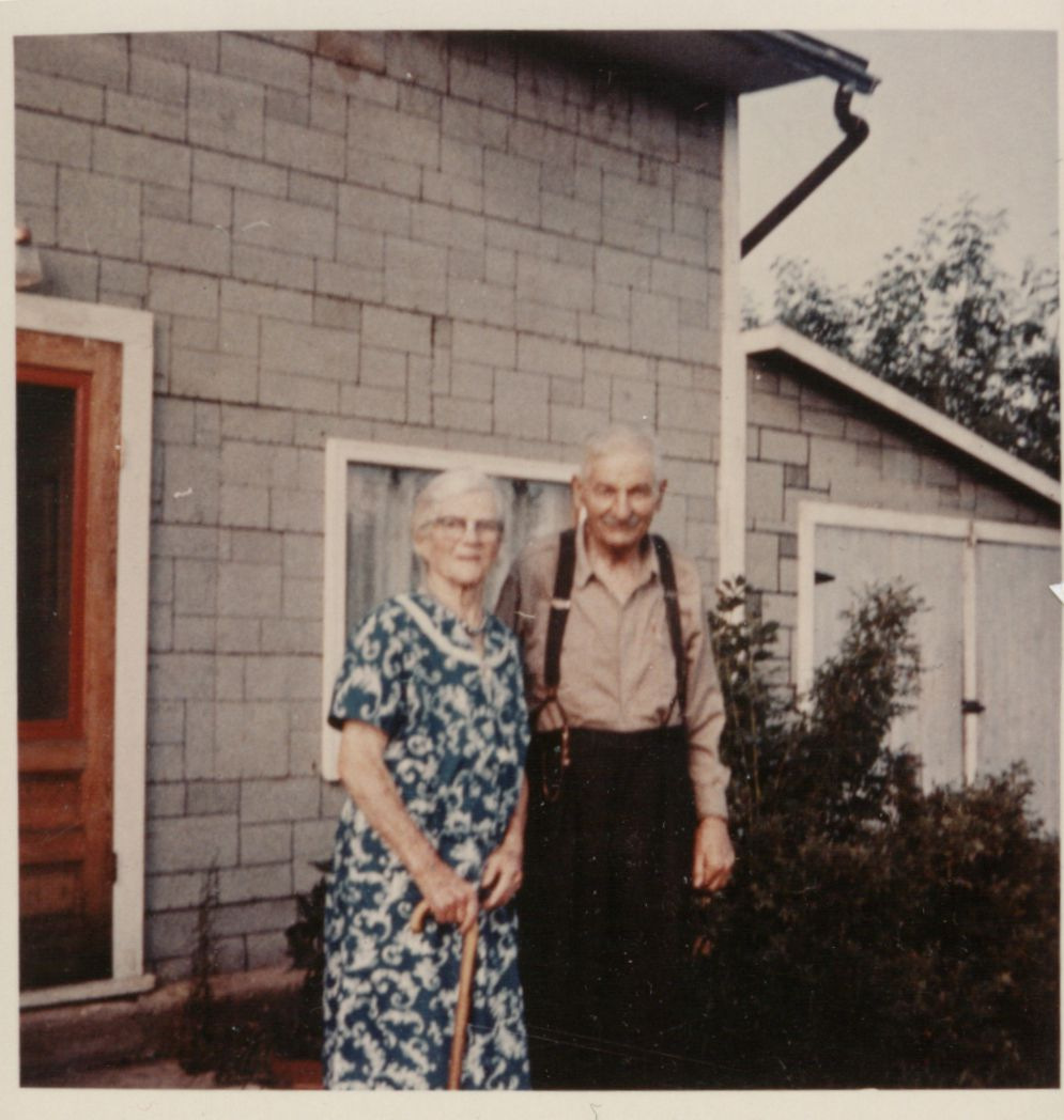 Phoebe and Jared Brown front of Jean and Leonard Barry’s home – Colinton, 1968 Phoebe and Jared Brown front of Jean and Leonard Barry’s home – Colinton, 1968