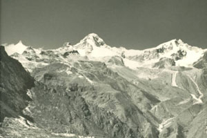 Panorama view from Jannu glacier showing unnamed peaks (in 1952)